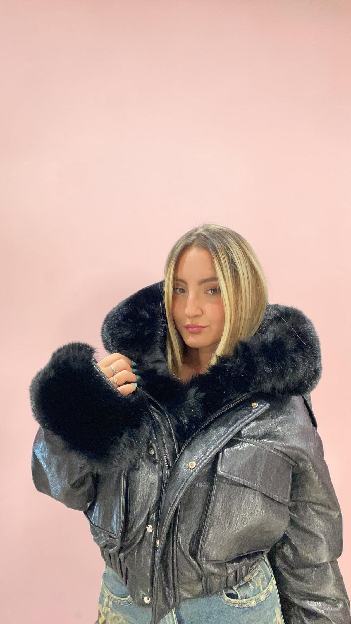 Bomber hot🖤