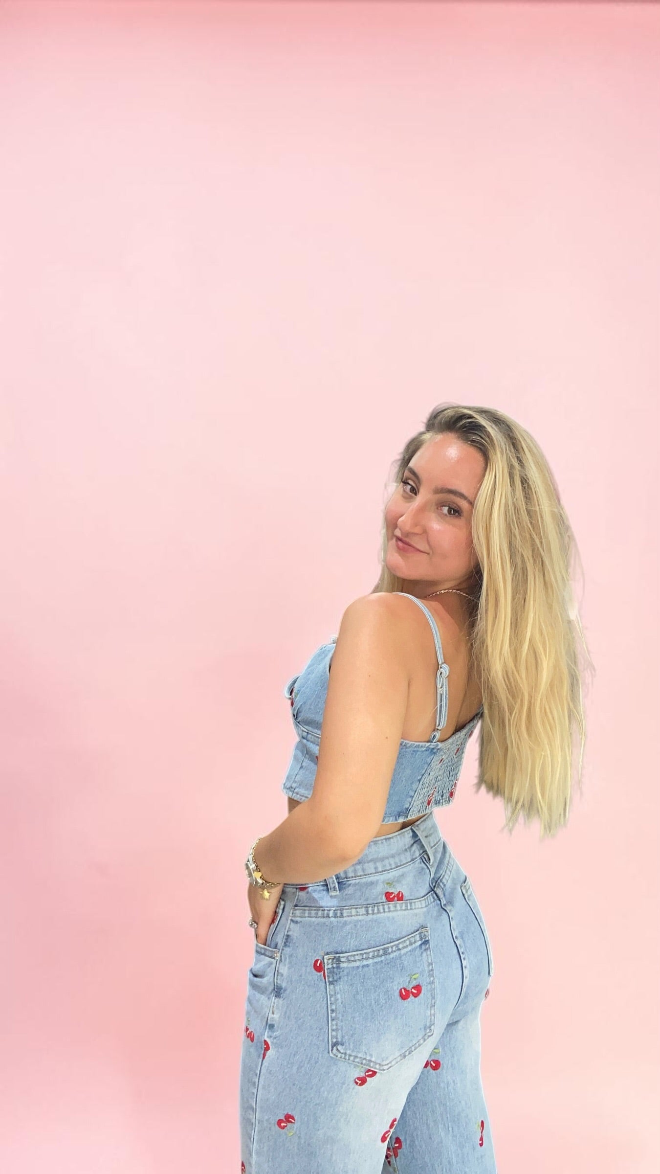 Jeans con le ciliegie 🍒